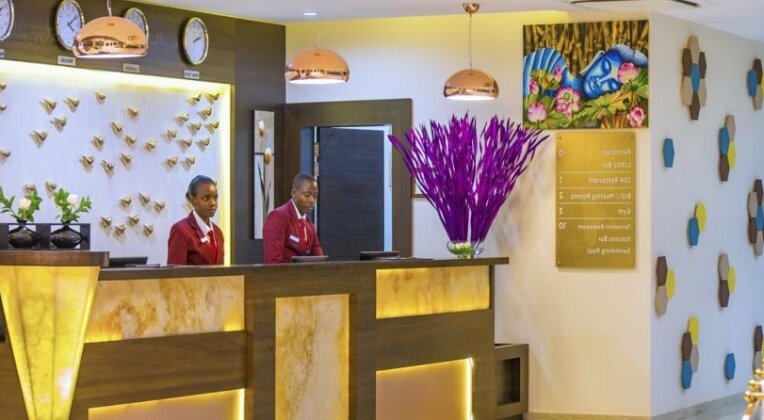 Golden Tulip Hotel - Photo4