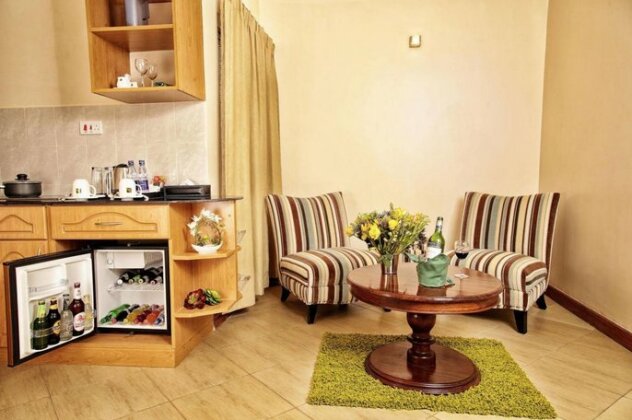 Longview Suites - Photo5