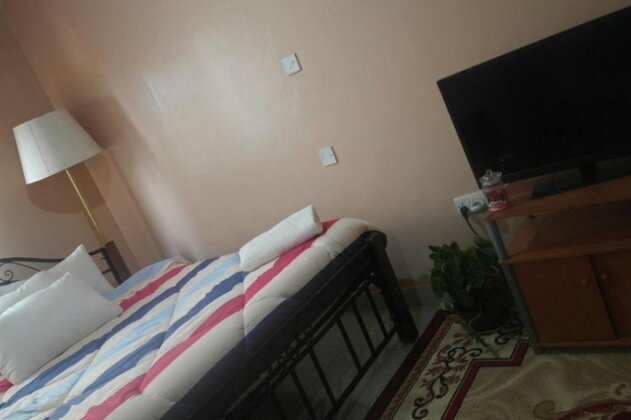 Palm Airport Suites - Photo4
