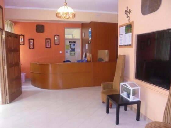 Royale Hotel Karen - Photo4