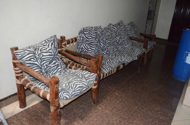 Sir Kanja's Hotel - Photo2