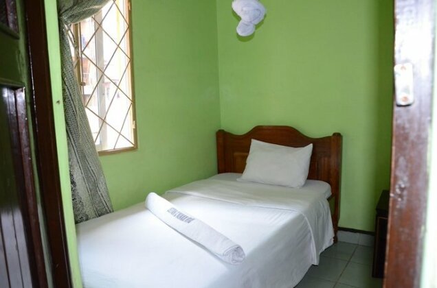 Sir Kanja's Hotel - Photo4