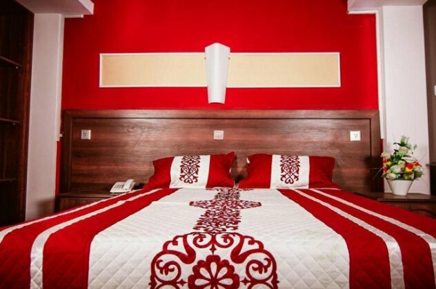 Siron Place Hotel - Photo2