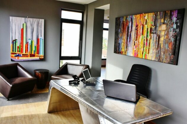 Suite Life Residences - Photo3