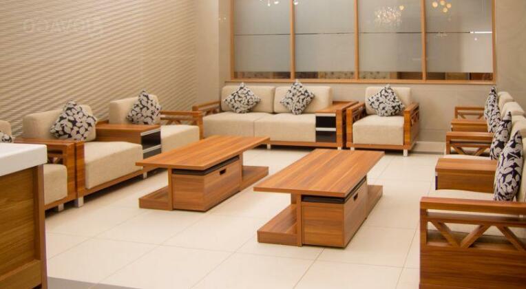 We Hotel and Suites - Photo3
