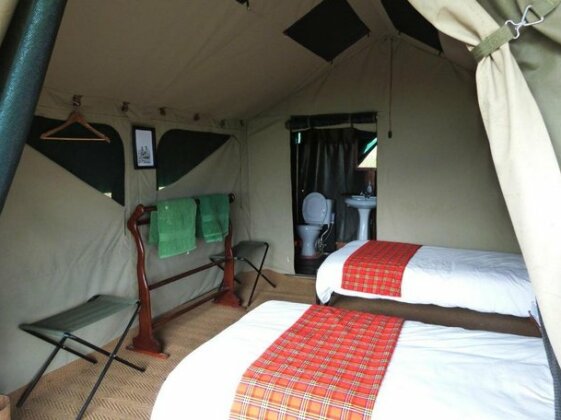Julia's River Camp - Photo3