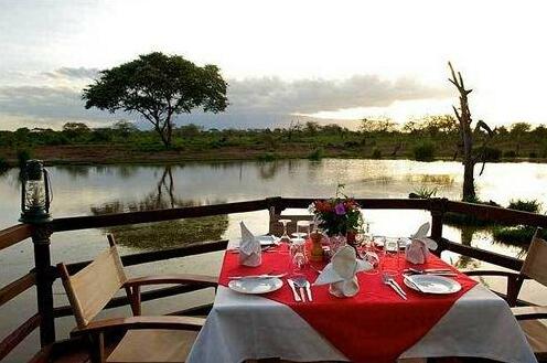 Voyager Ziwani Tented Camp - Photo4