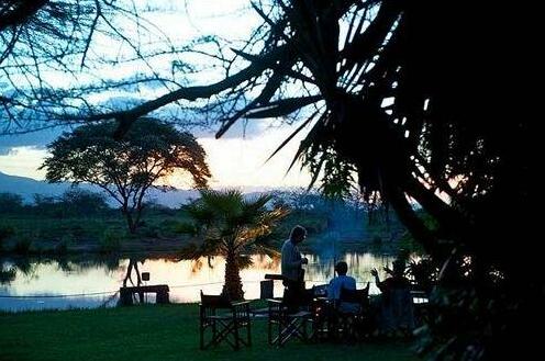 Voyager Ziwani Tented Camp - Photo5
