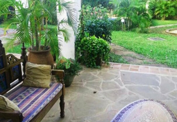 Garden House Kenya Diani - Photo5