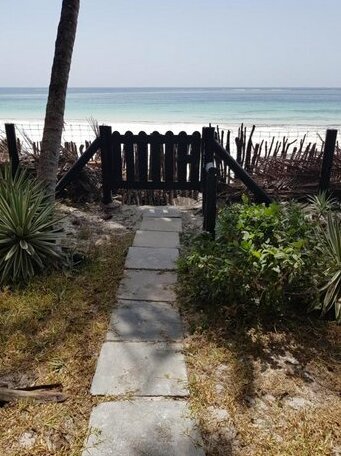 Kivulini Villa and Cottage - Photo2
