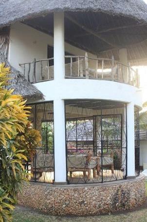 Lions Home - Photo2