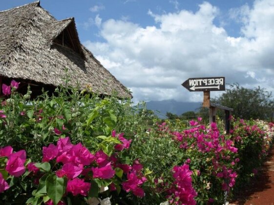 Voi Lutheran Guesthouse - Photo4