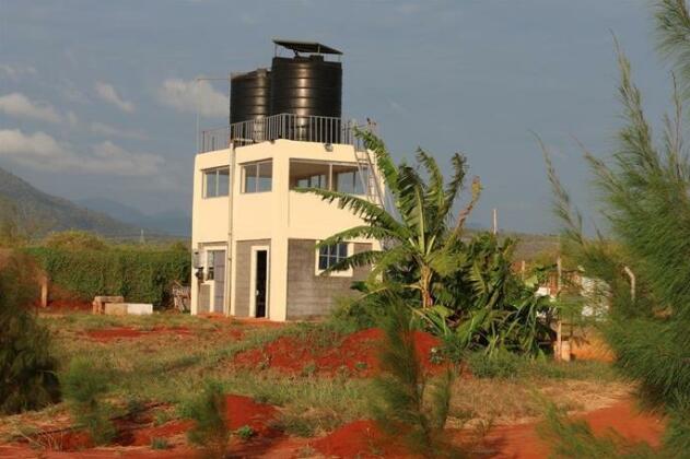Voi Lutheran Guesthouse - Photo5