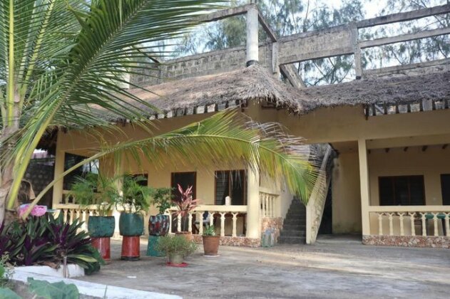 Banda Holiday House - Photo4