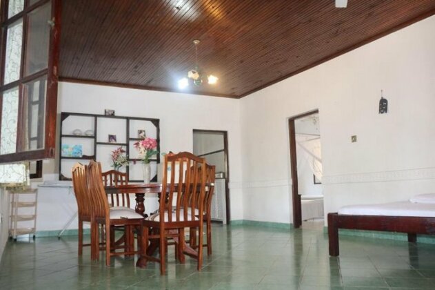 Banda Holiday House - Photo5