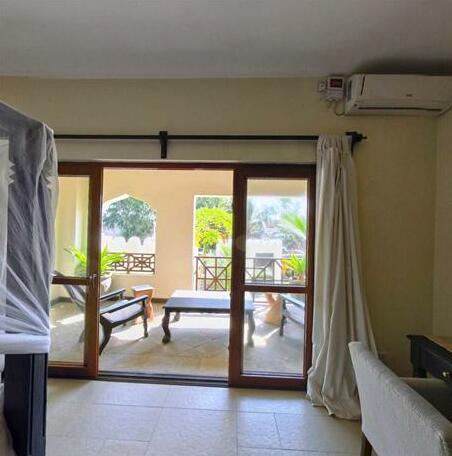 Blue Bay Cove - Photo3