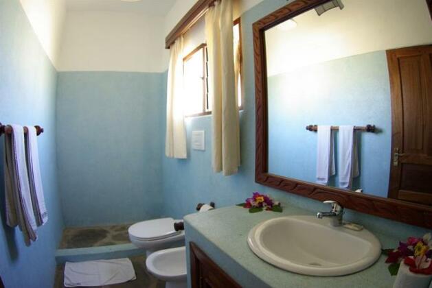Jacaranda Beach Resort - Photo5