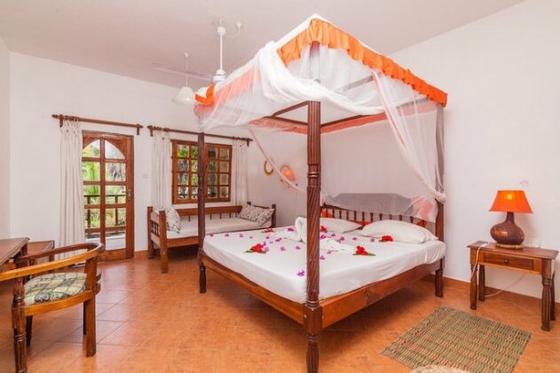 Lily Palm Resort - Photo4