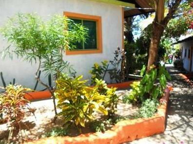 Veronica's Guesthouse - Photo2