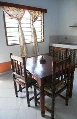 Veronica's Guesthouse - Photo3