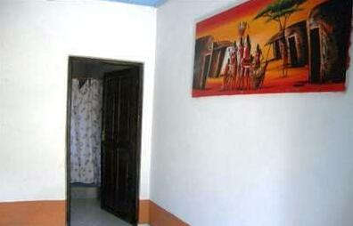 Veronica's Guesthouse - Photo4