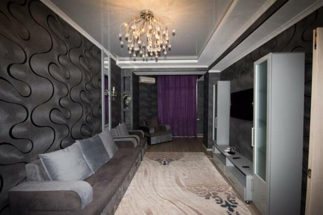 Apartment on Razzakova - Photo2