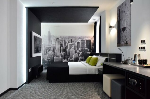 Art Hotel Bishkek - Photo2