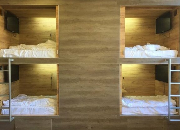 Capsule Hotel - Photo2