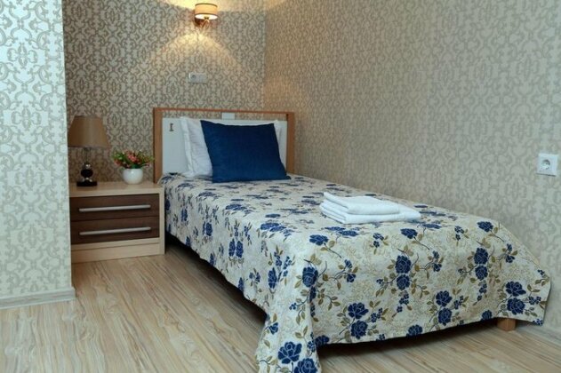 Friends Hostel Bishkek Kyrgyzstan - Photo2