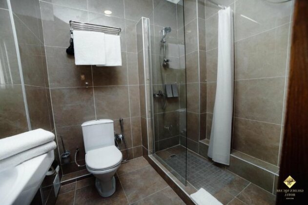 Hotel Golden Square Bishkek - Photo4