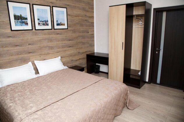 Lumarc Hotel - Photo2