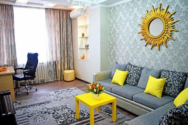 Luxury Palace Apartment - Photo2