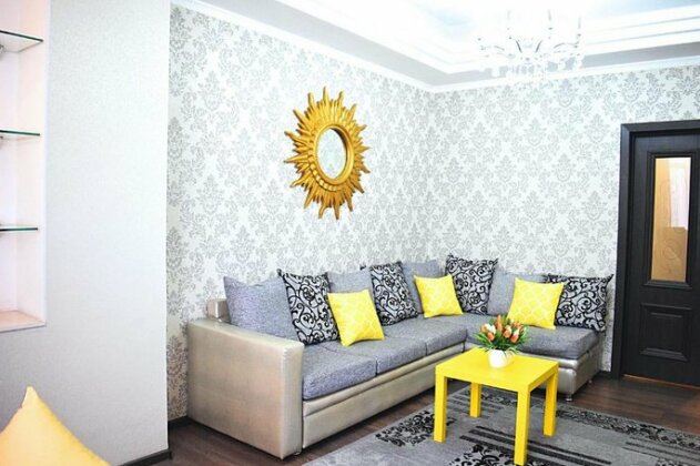 Luxury Palace Apartment - Photo4
