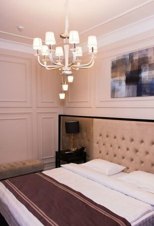 Madison Ave Hotel Bishkek - Photo2