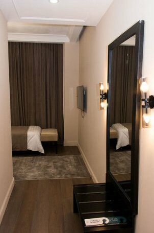 Madison Ave Hotel Bishkek - Photo4