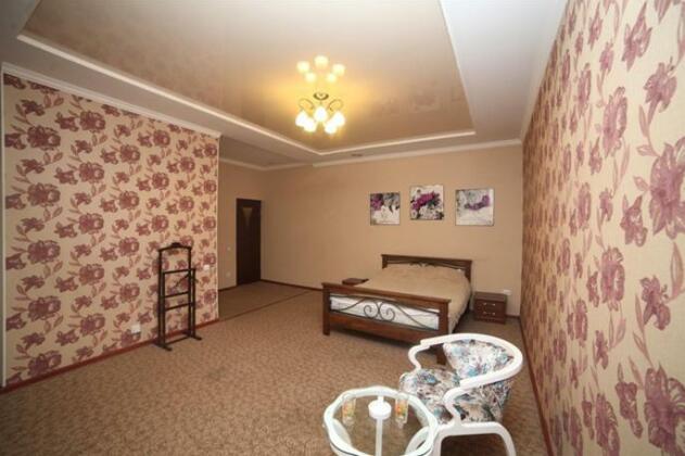 Metro Hotel Bishkek - Photo2