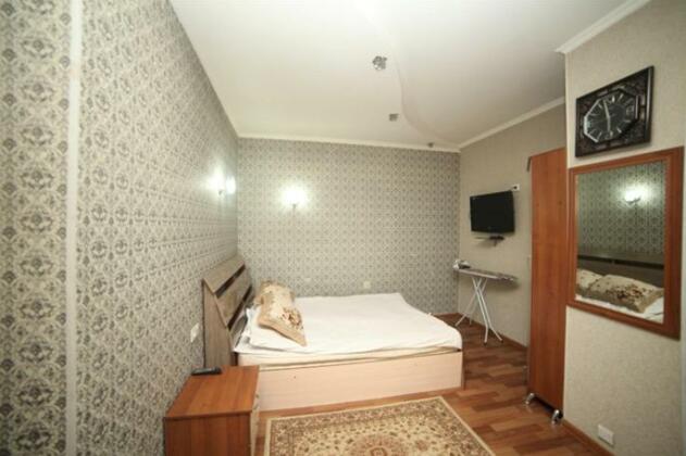 Metro Hotel Bishkek - Photo3