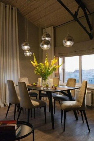 Plaza Penthouse - Photo2