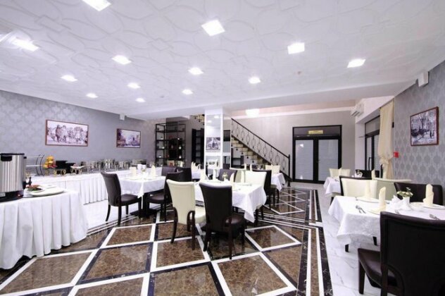 Premier Hotel Bishkek - Photo2