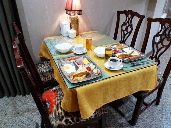 Seven Hotel Bishkek - Photo2