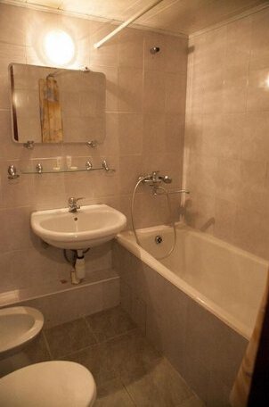 Seven Hotel Bishkek - Photo5