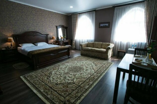 Shah Palace Hotel Bishkek - Photo2