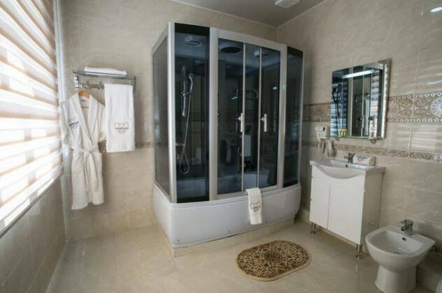 Shah Palace Hotel Bishkek - Photo4