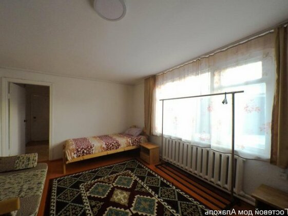 Guesthouse Alakol - Photo5