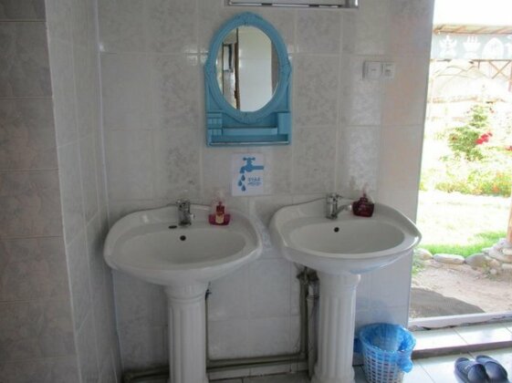 Happy Nomads Yurt Camp & Hostel - Photo5