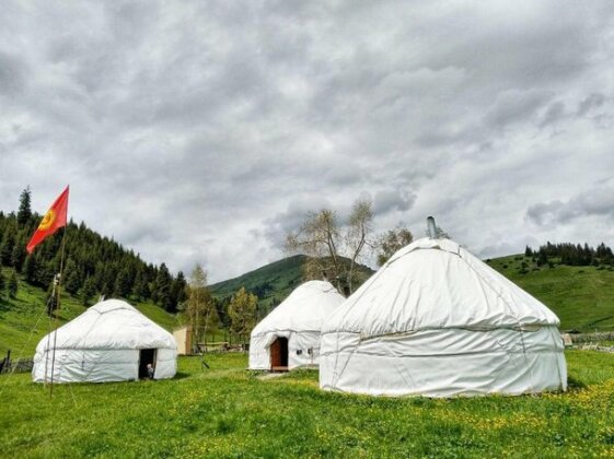 Jyrgalan Yurt Lodge - Photo2
