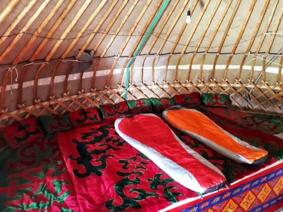Jyrgalan Yurt Lodge - Photo4