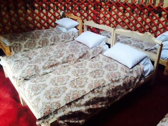 Kara-Kyz Yurt Camp - Photo2