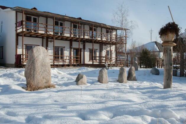 Ashuu Guest House