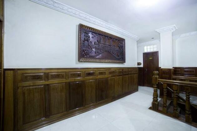 International Hotel - Photo3